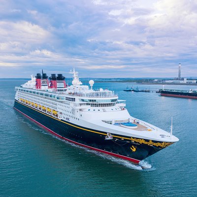 2024-08_Disney_Schiff.jpg 2024-08_Disney_Schiff.jpg